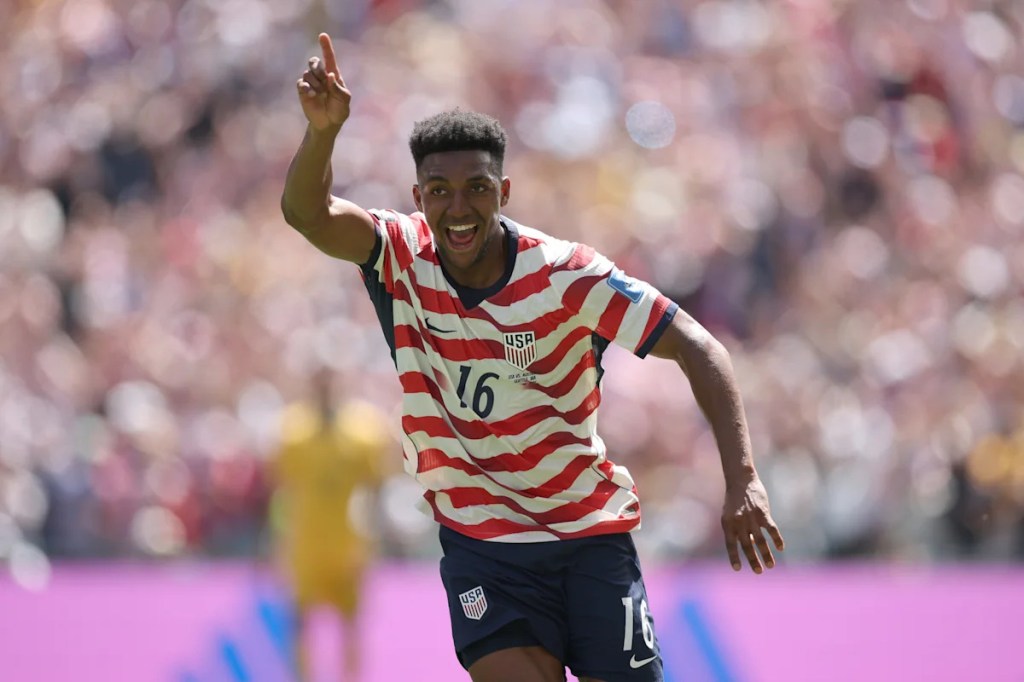 A memorable day for Team USA as they commemorate Juneteenth with a win 